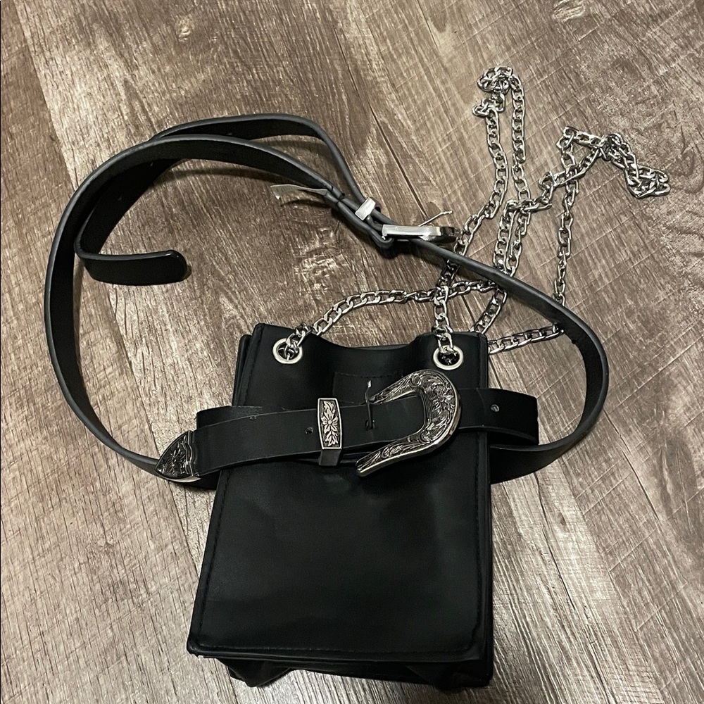 Elegant Black Leather Women's Bag